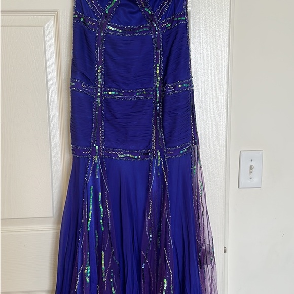 Vintage halter top Lara Evening dress - Picture 4 of 5